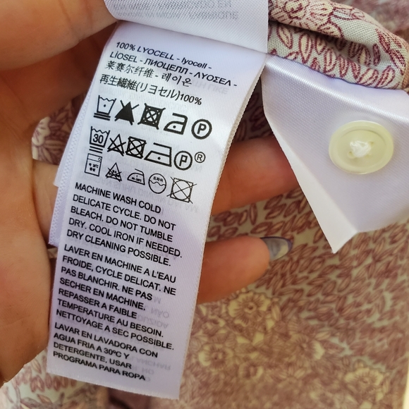 Levi's Hawaiian Button Down Short Sleeve  Relaxed Fit  XL - Picture 9 of 9